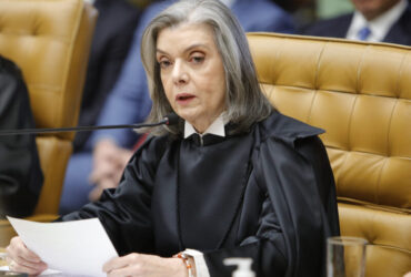 Cármen Lúcia anula decisão que reconheceu vínculo entre seguradora e franqueado.